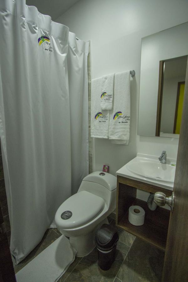 Hotel Junior Plaza Apía Esterno foto