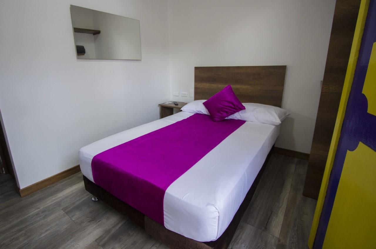 Hotel Junior Plaza Apía Esterno foto