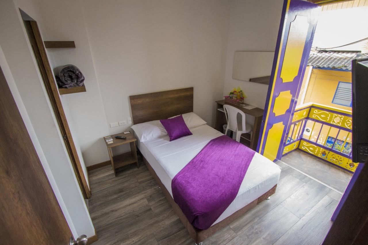 Hotel Junior Plaza Apía Esterno foto